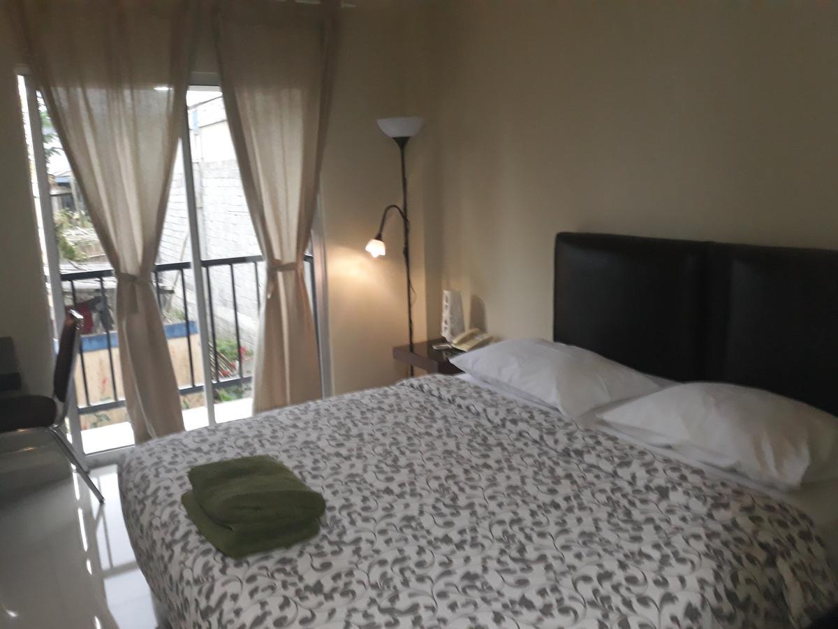 Jhoanie Hotel Tomohon Екстериор снимка