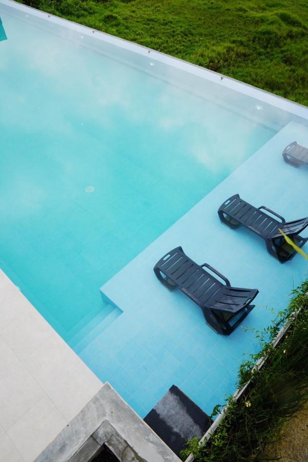Jhoanie Hotel Tomohon Екстериор снимка